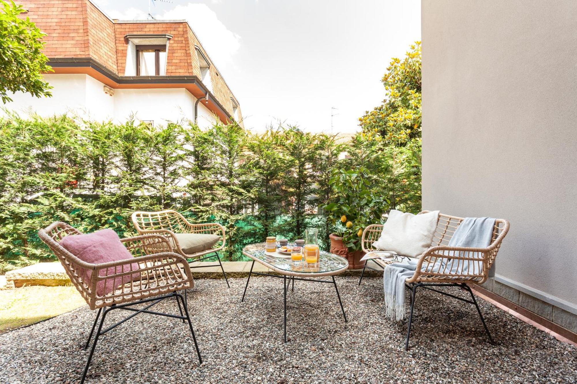 Apartment Misiadele Carnago Экстерьер фото